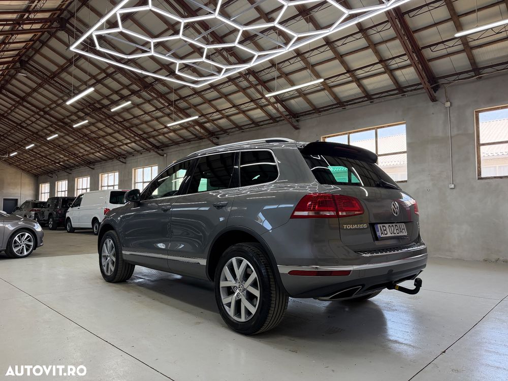 Volkswagen Touareg 3.0 V6 TDI SCR Blue Motion DPF Automatik - 4