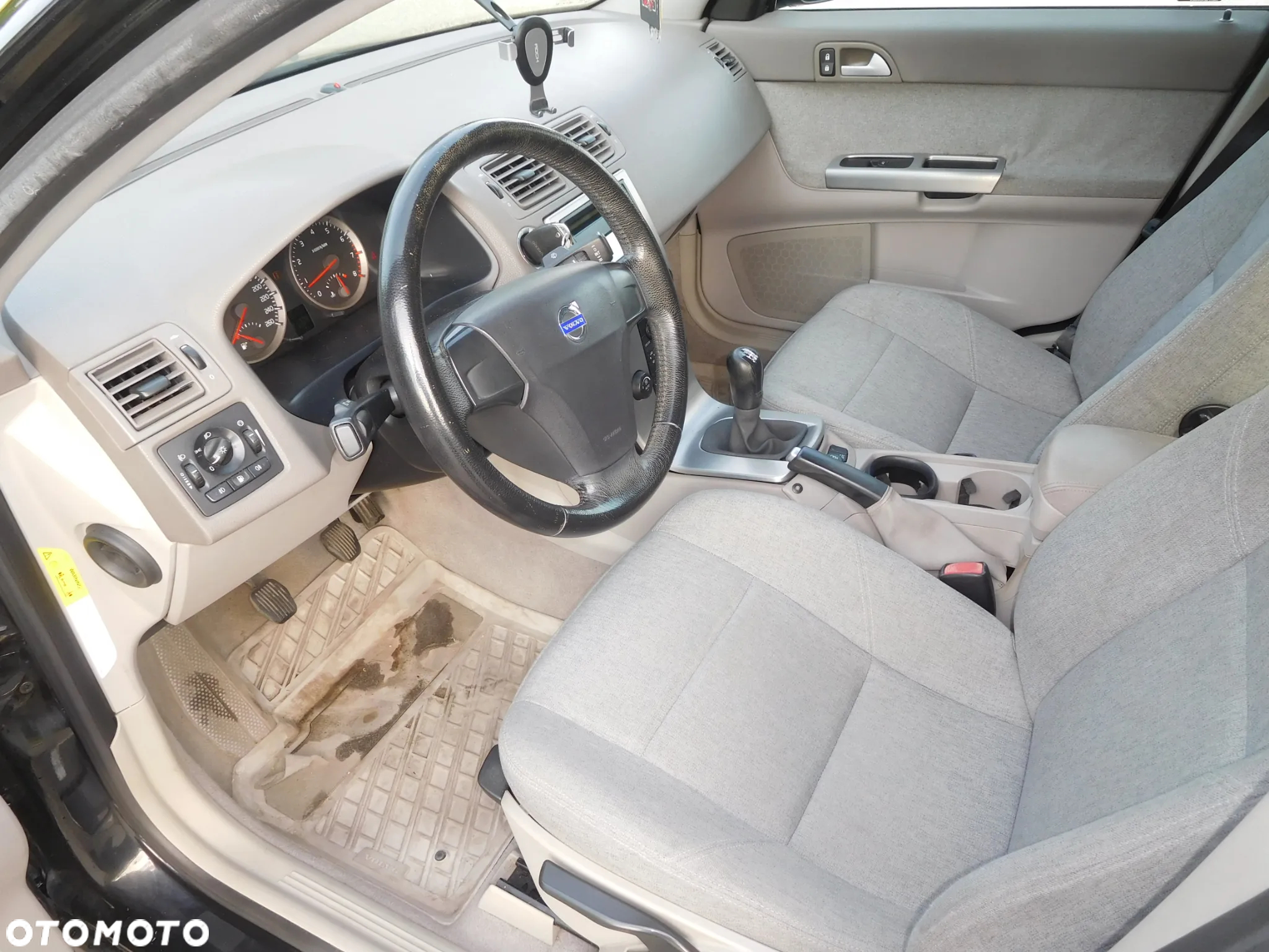Volvo S40 1.8 Momentum - 5