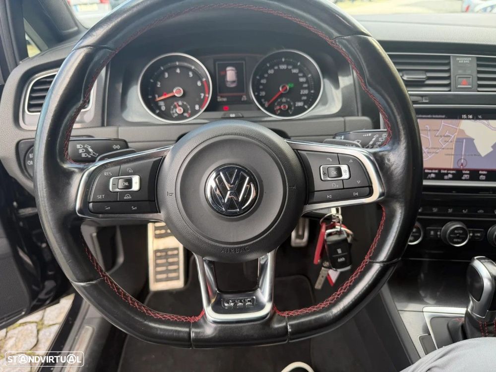 VW Golf 2.0 TSi GTi DSG - 25