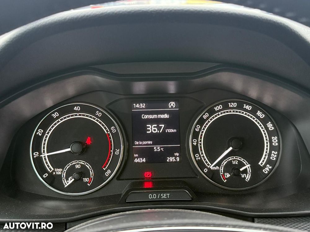 Skoda Kamiq 1.5 TSI Ambition - 8