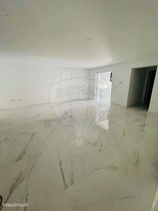 Moradia T4 para venda - Grande imagem: 2/30