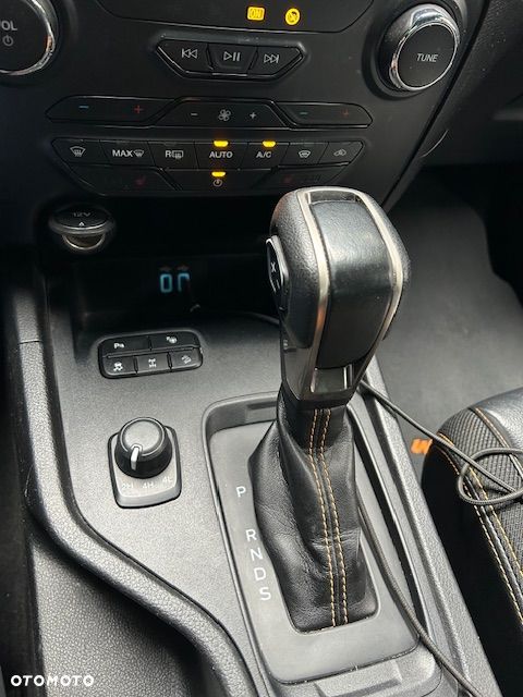 Ford Ranger 2.0 EcoBlue 4x4 DC Wildtrak - 10