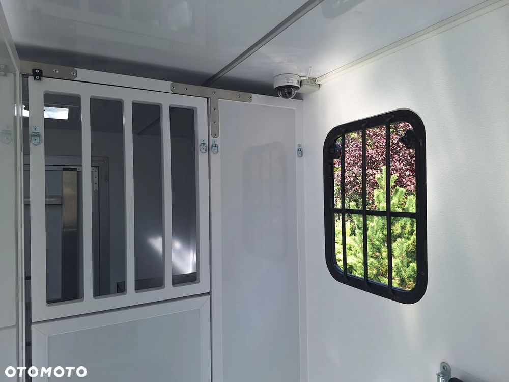 Mercedes-Benz Sprinter 319 - 30