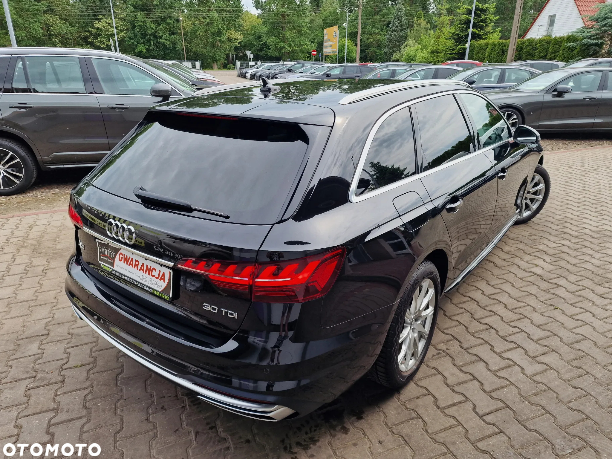 Audi A4 Avant 30 TDI S tronic advanced - 4