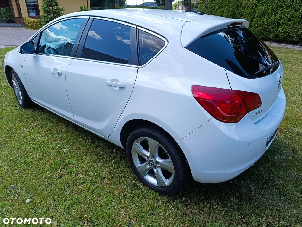 Opel Astra IV 1.6 Enjoy - 4