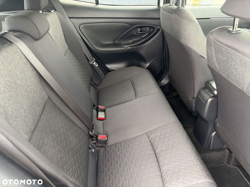 Toyota Yaris Cross Hybrid 1.5 Comfort - 12
