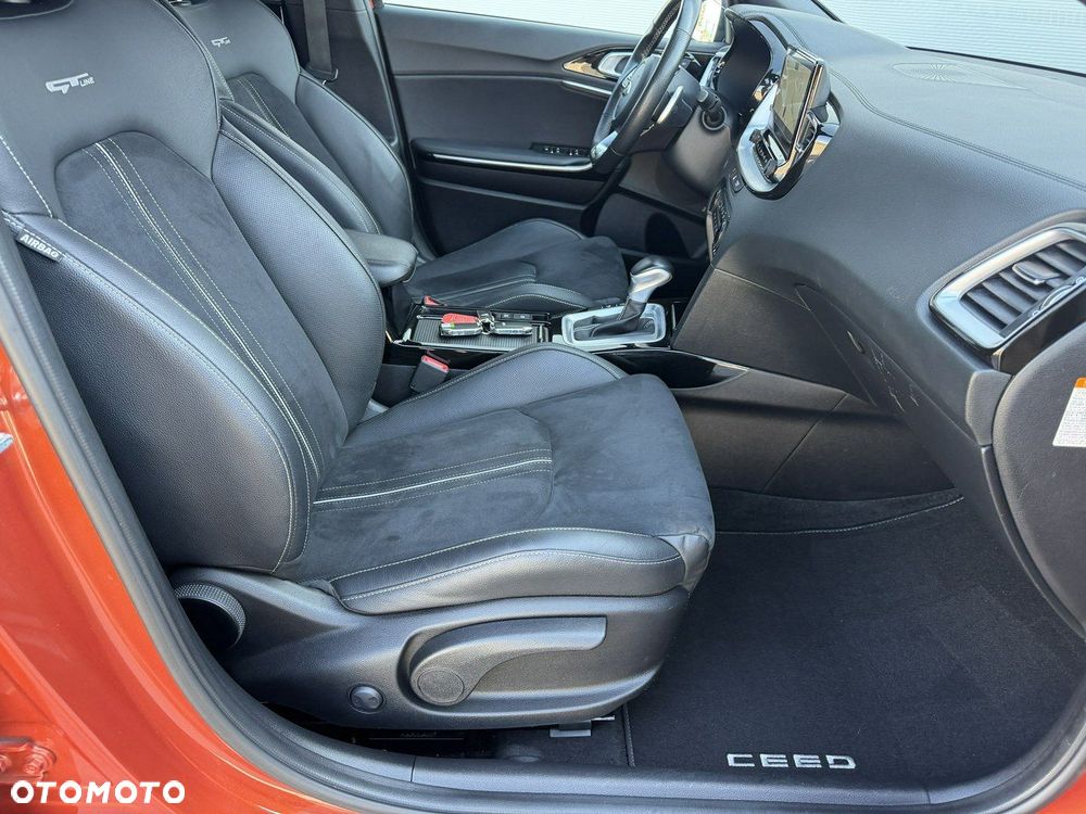 Kia Ceed 1.6 CRDi (48V Mild-Hybrid) DCT7 GT Line - 34