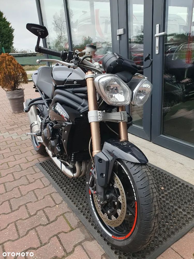 Triumph Speed Triple - 2