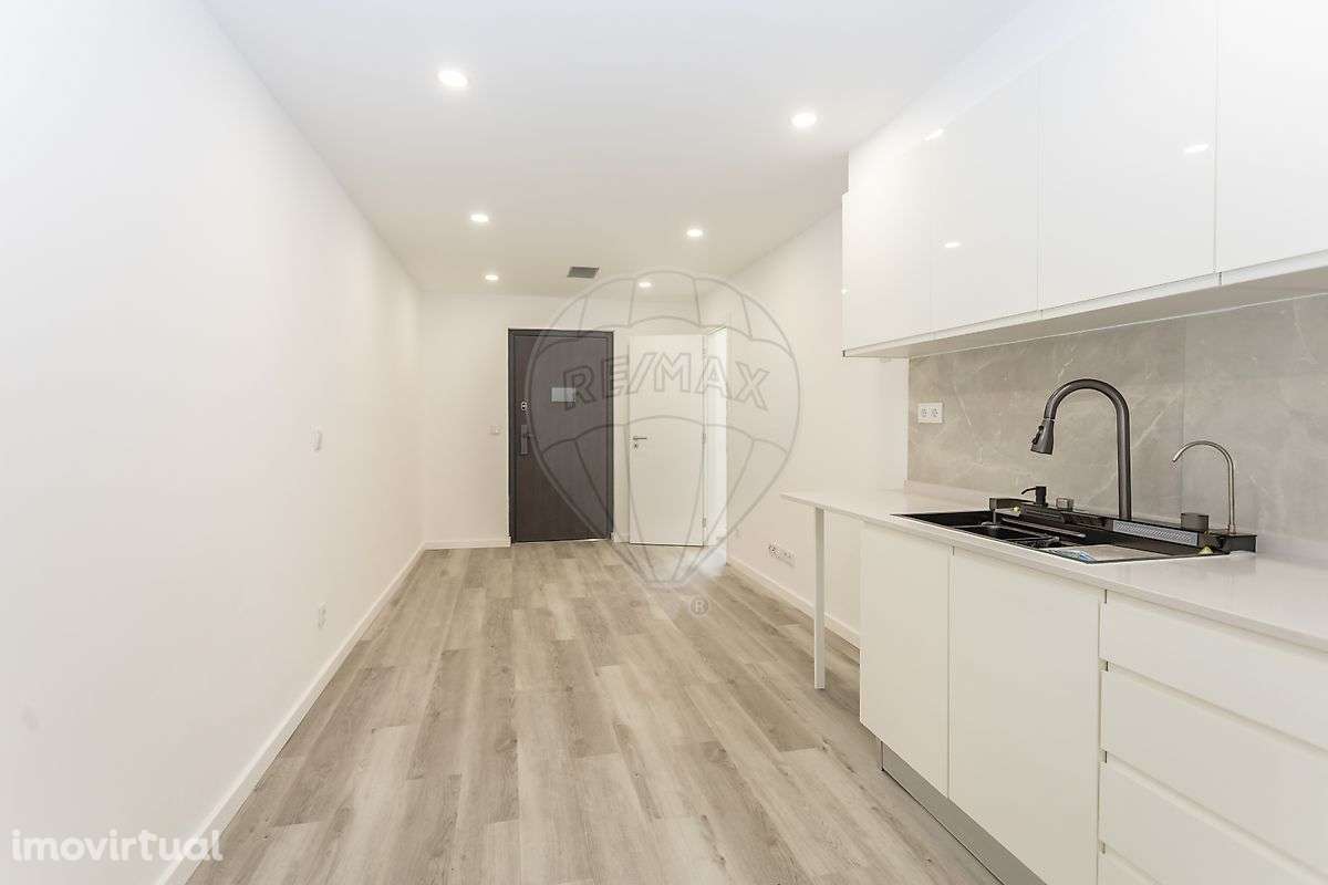 Moradia T2 para venda - Grande imagem: 2/9