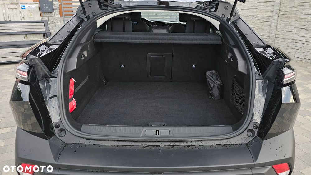 Peugeot 408 1.6 Plug-In Hybrid 180 Allure EAT8 - 38
