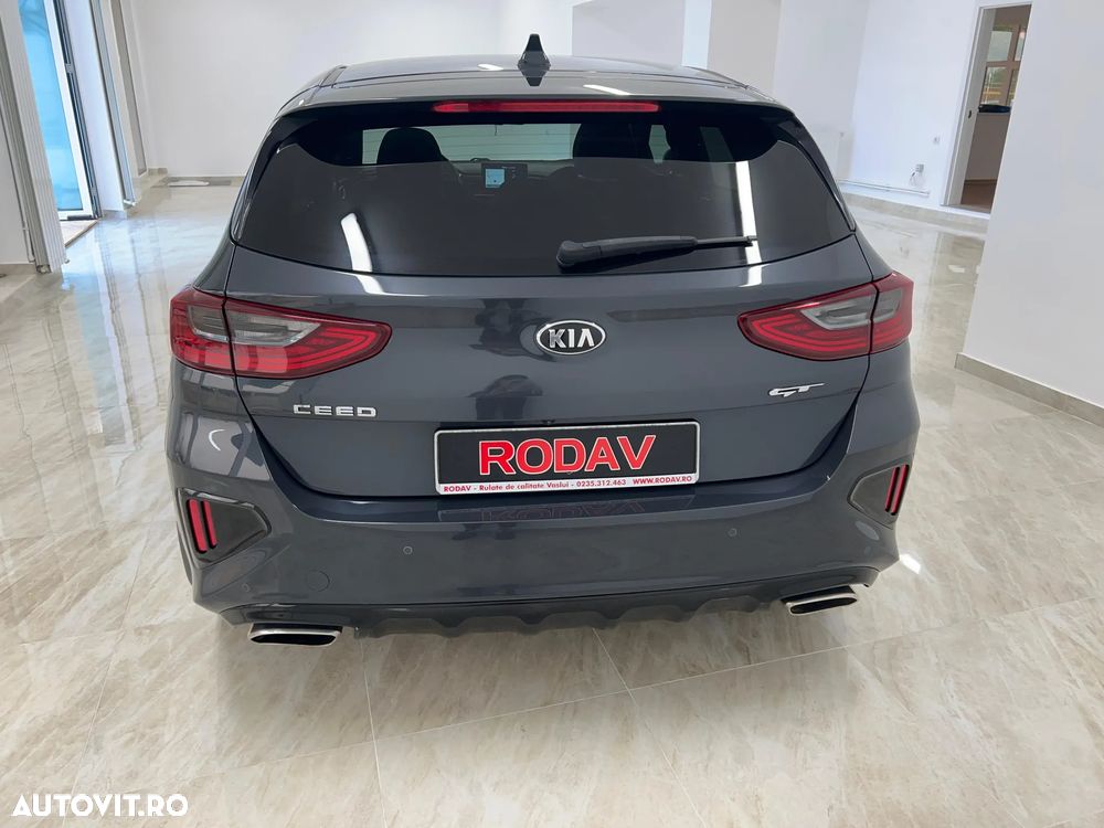 Kia Ceed 1.6 T-GDI 7DCT GT - 11