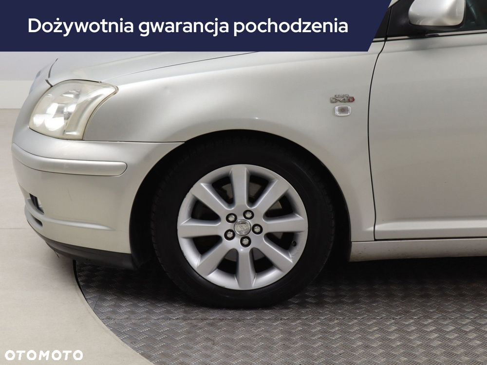 Toyota Avensis - 17