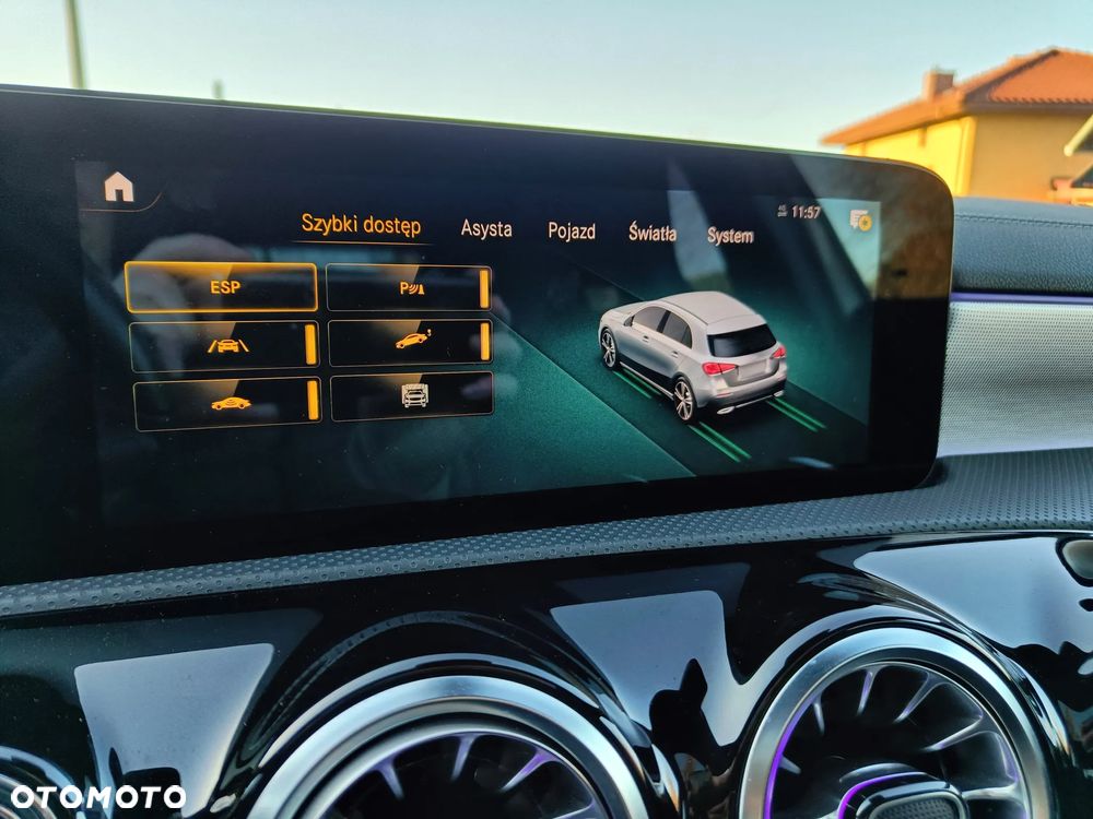 Mercedes-Benz Klasa A 200 AMG Line 7G-DCT - 28