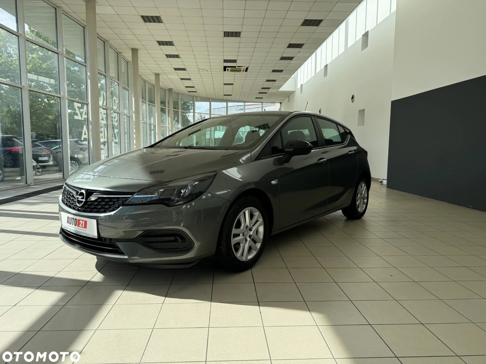 Opel Astra V 1.2 T Edition S&S - 3
