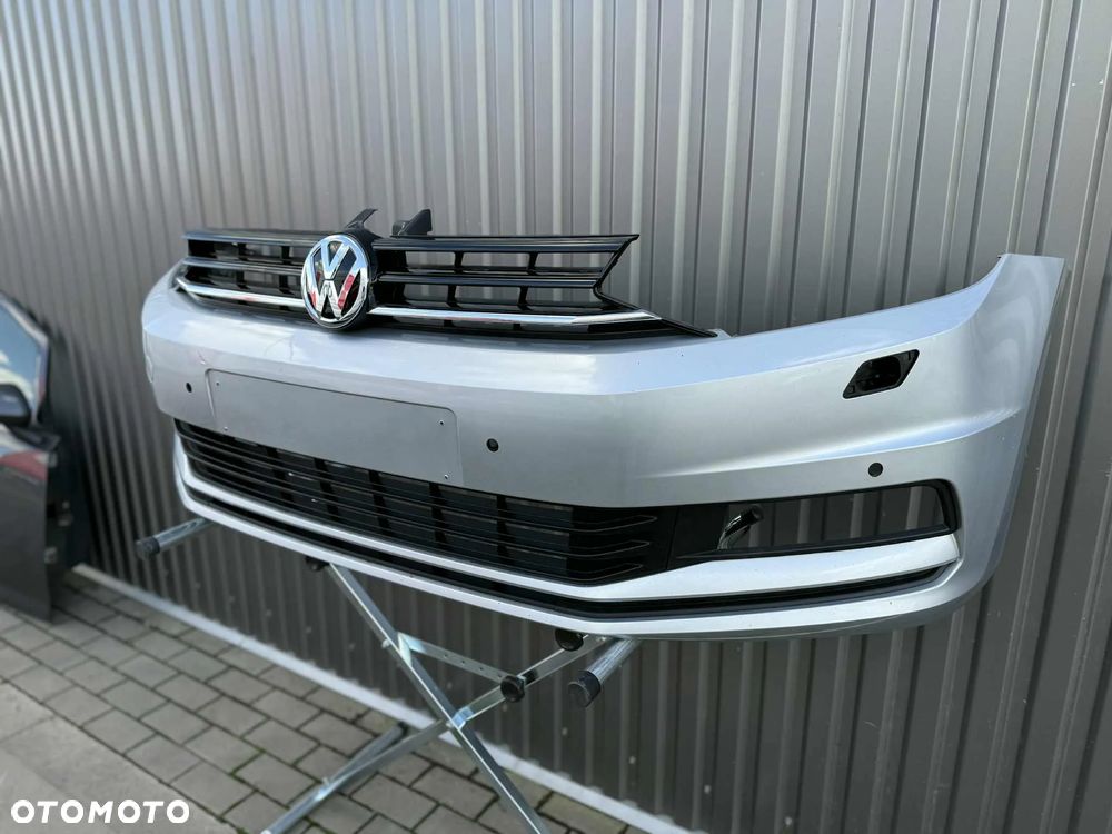 Vw Touran III 5TA Zderzak przód przedni kompletny LA7W 4xPDC xenon 2015- - 2