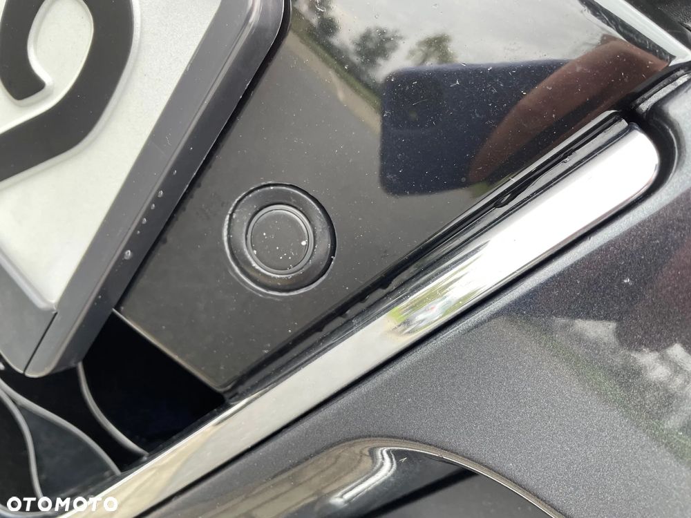 Renault Laguna Grandtour dCi 180 FAP Initiale - 21