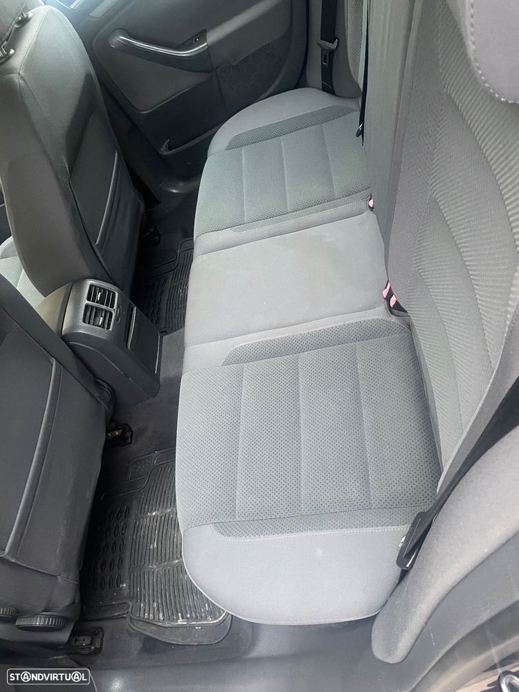 VW Golf 2.0 TDi Comfortline - 7