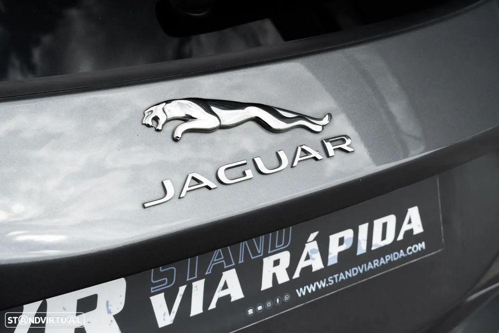 Jaguar E-Pace 2.0 i4D SE - 33