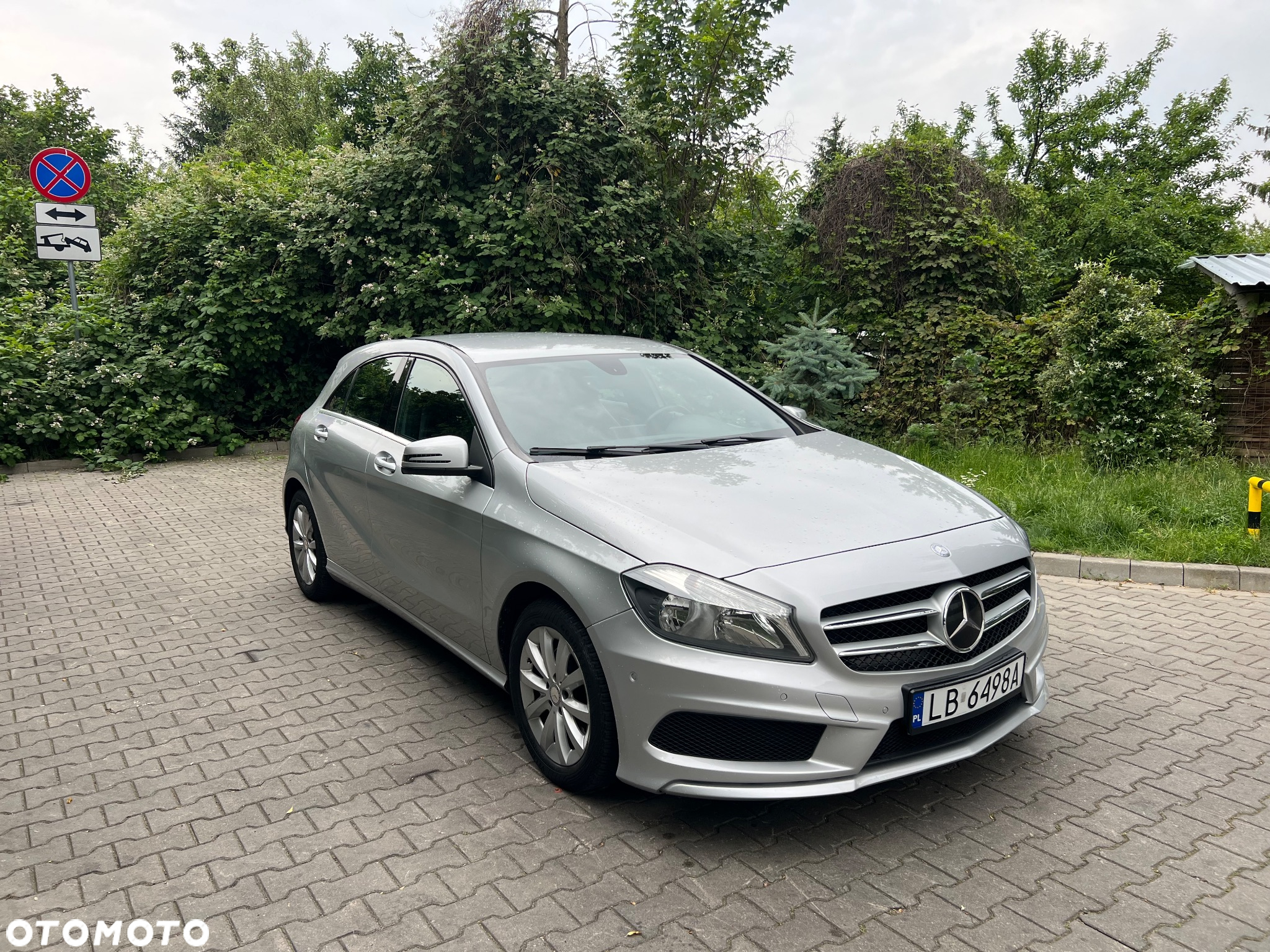 Mercedes-Benz Klasa A 180 (BlueEFFICIENCY) Urban - 3