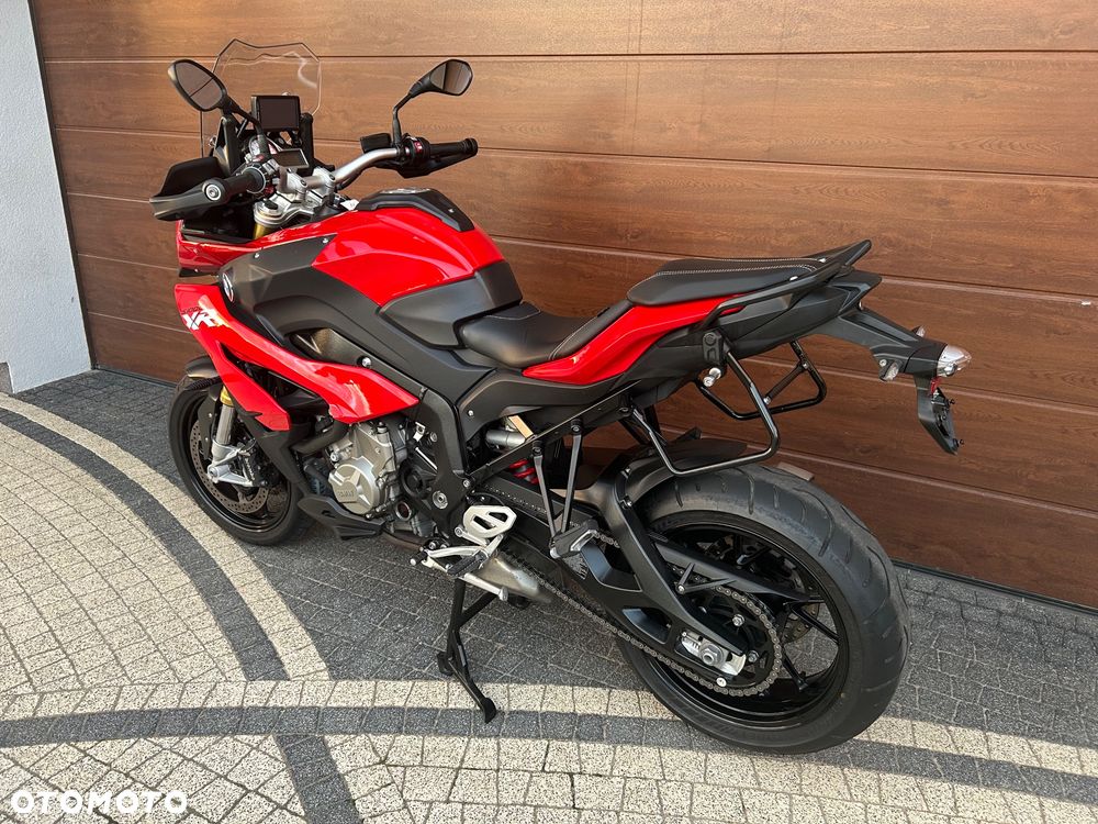 BMW XR - 16