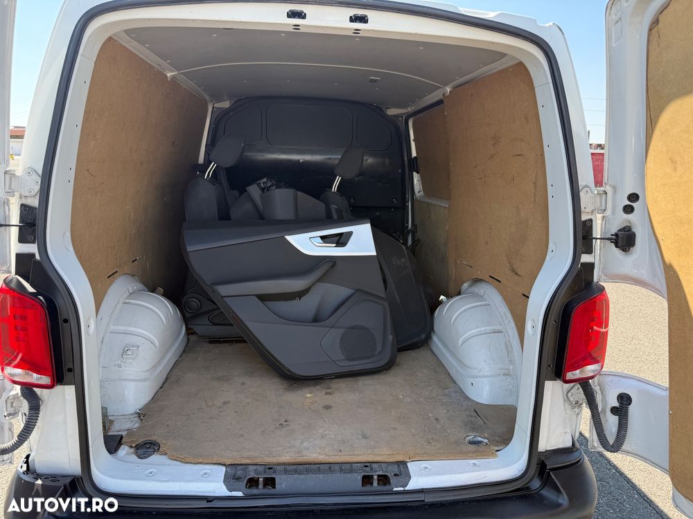 Volkswagen Transporter - 14