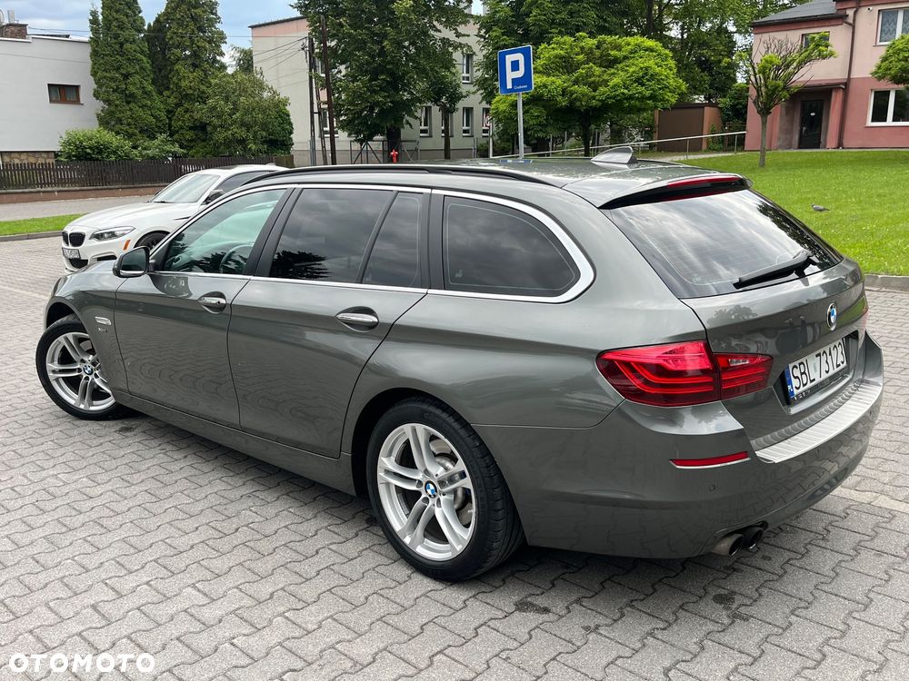 BMW Seria 5 520d xDrive - 11