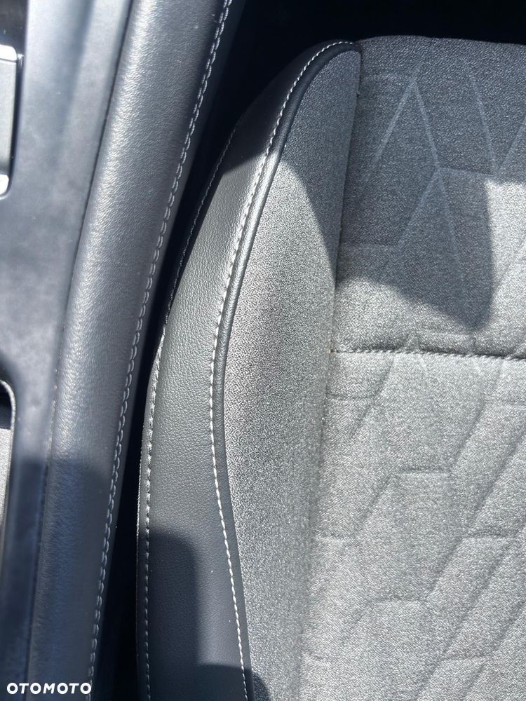 Volkswagen Tiguan 1.5 eTSI Elegance DSG - 28