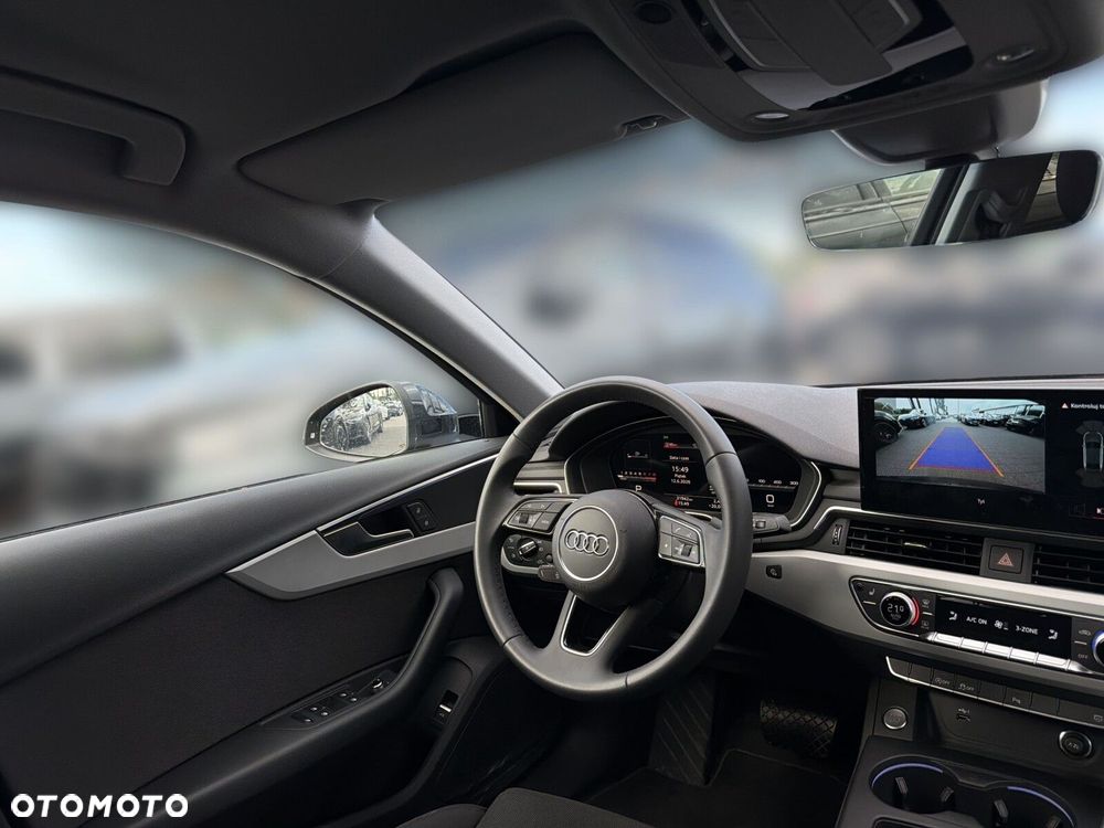 Audi A4 Limousine - 16