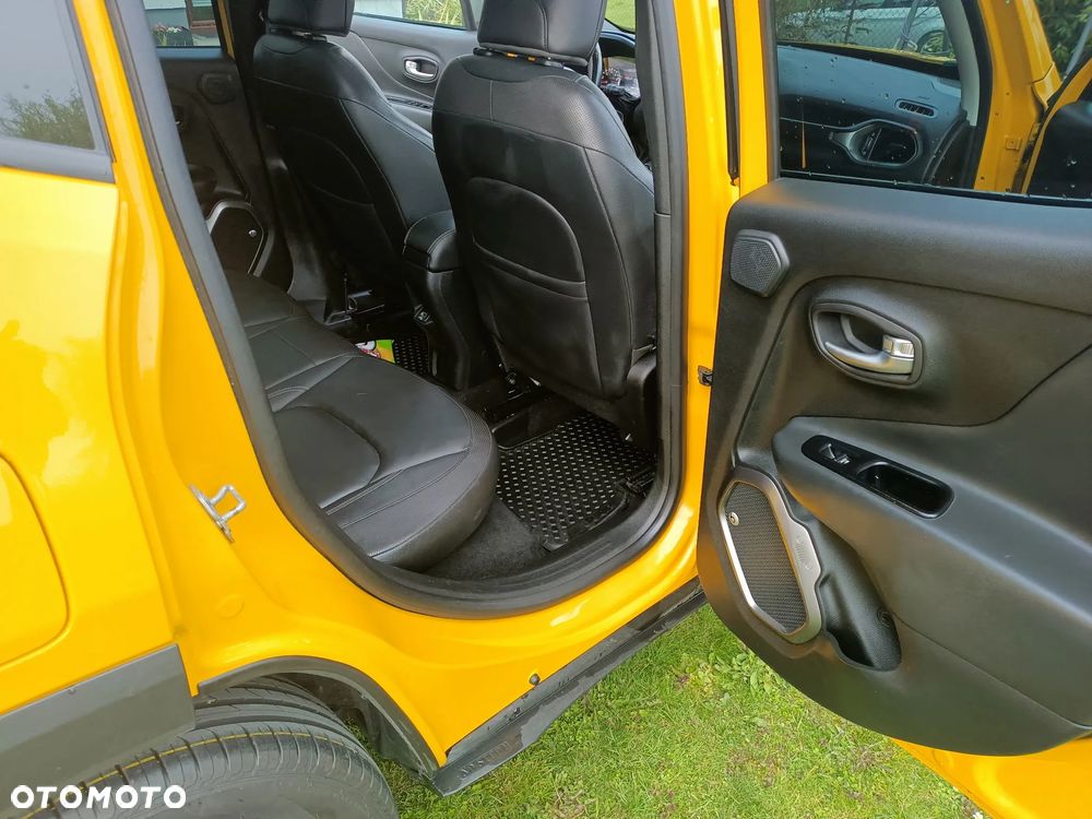 Jeep Renegade 1.3 GSE T4 Turbo Limited FWD S&S - 11