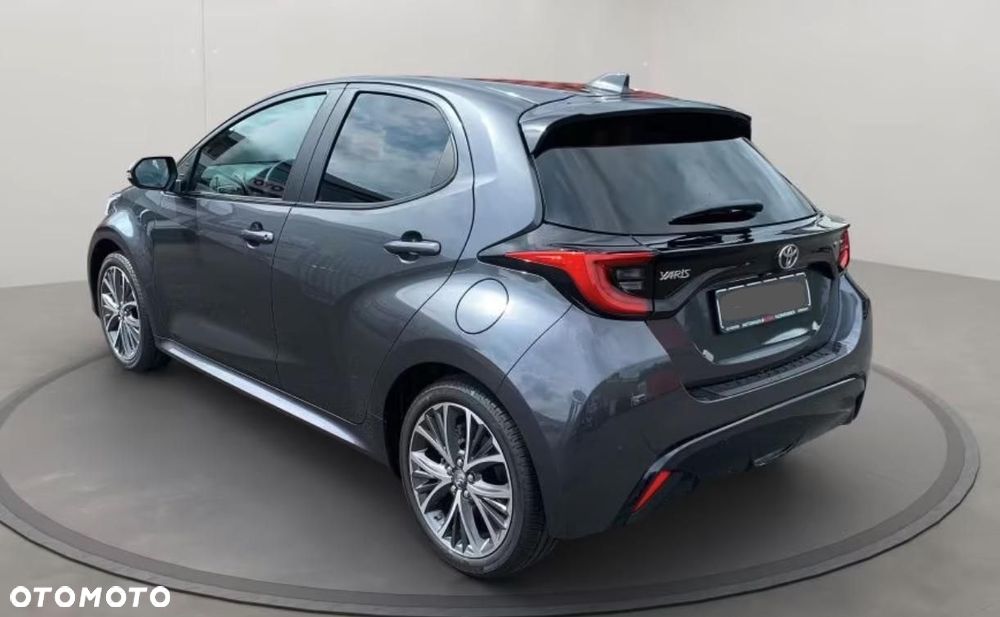 Toyota Yaris - 4