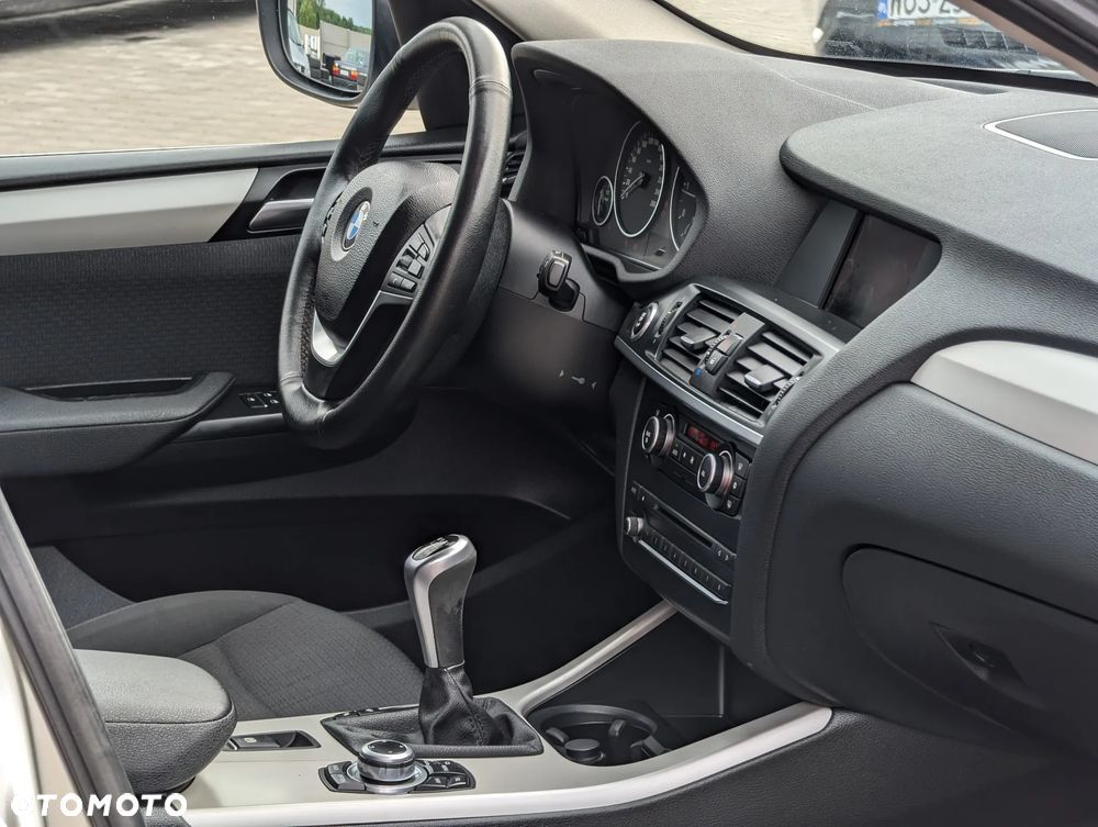 BMW X3 xDrive20d - 32