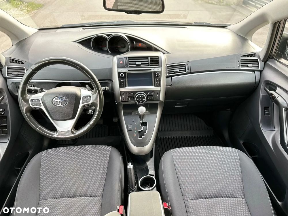 Toyota Verso 1.8 Premium 7os MS - 20