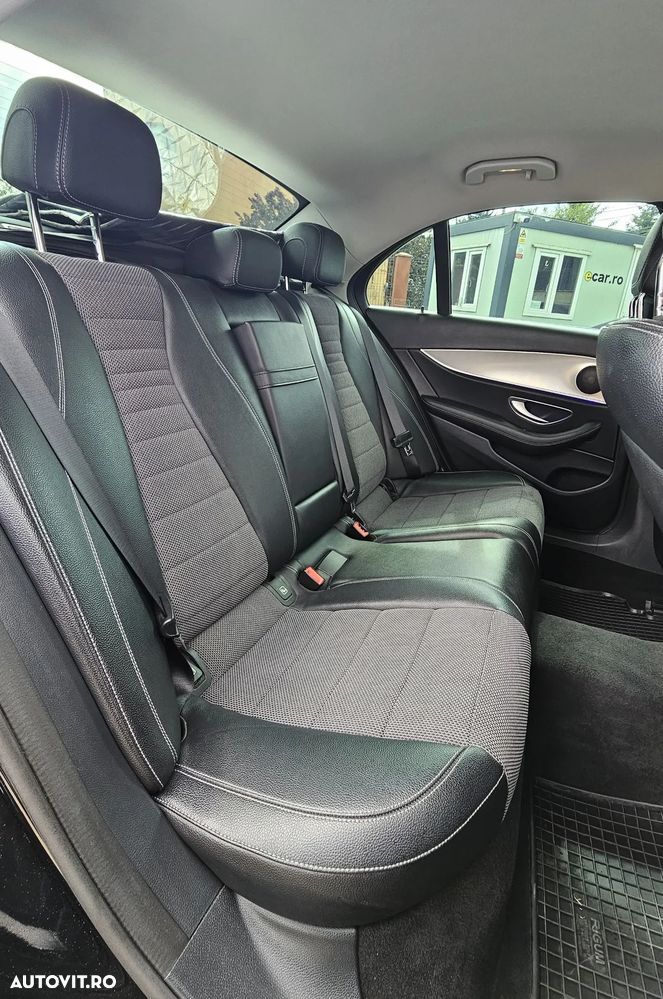 Mercedes-Benz E 220 d 4MATIC Aut. - 13