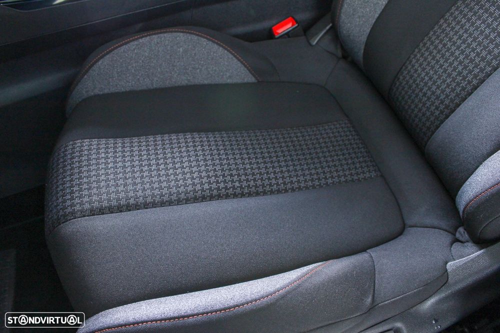 Peugeot 3008 PureTech 130 Stop & Start GPF EAT8 Active - 8