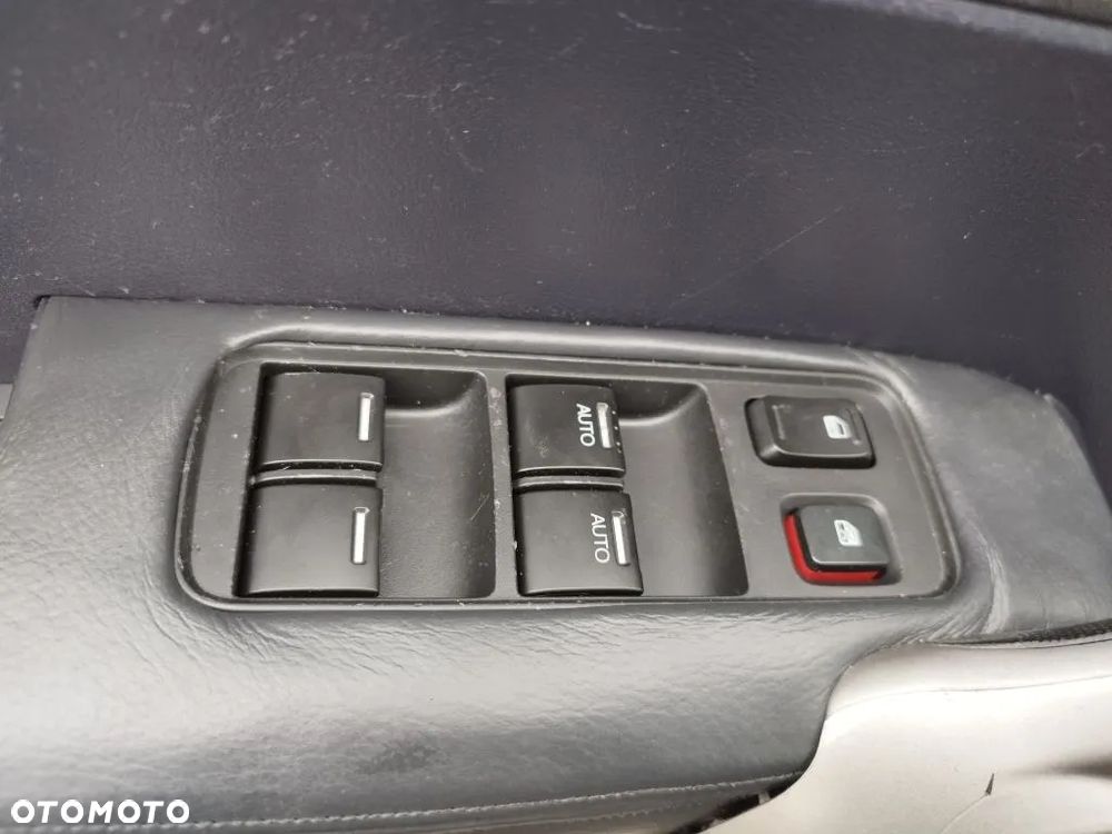 Honda CR-V 2.0i-VTEC Automatik Executive 50 Jahre Edition - 26