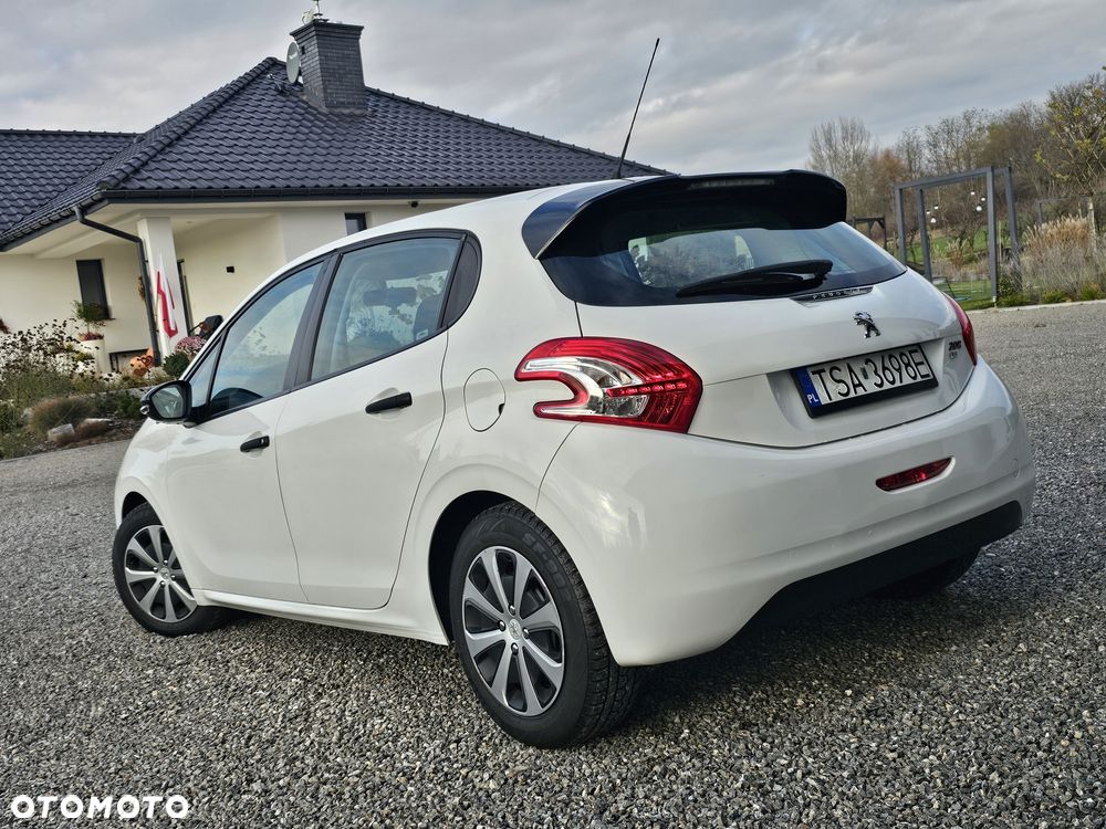 Peugeot 208 - 7