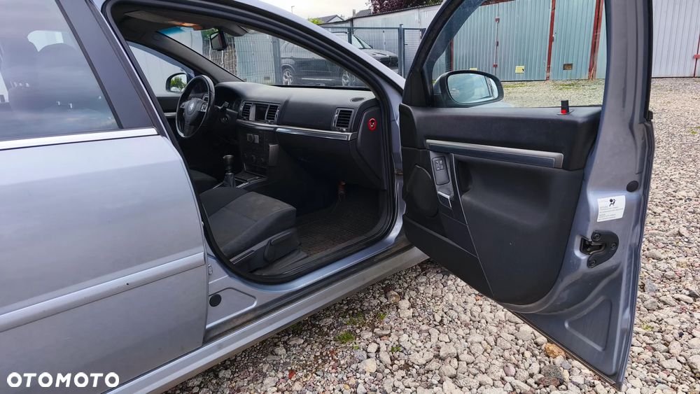 Opel Vectra 1.9 CDTI - 21