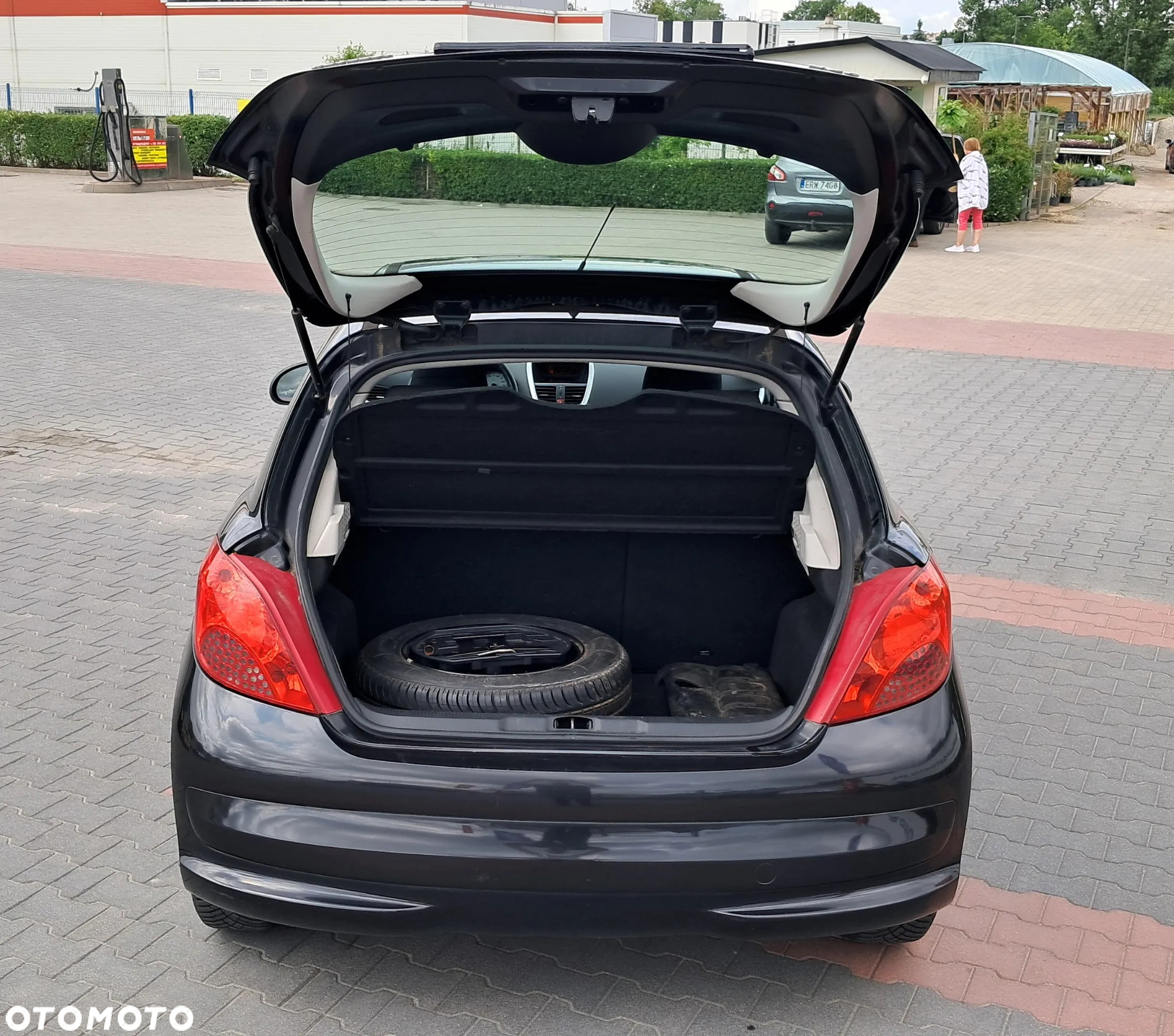Peugeot 207 1.4 16V Trendy - 5