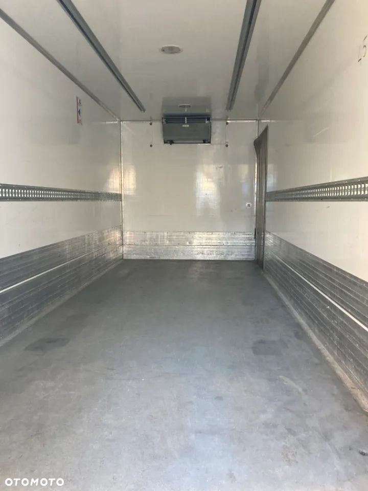 Zabudowa kontener chłodnia stacjonarna - 5