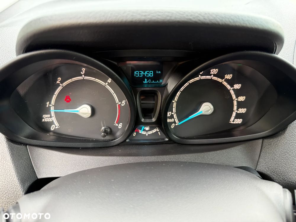 Ford Tourneo Courier 1.5 TDCi Trend - 8