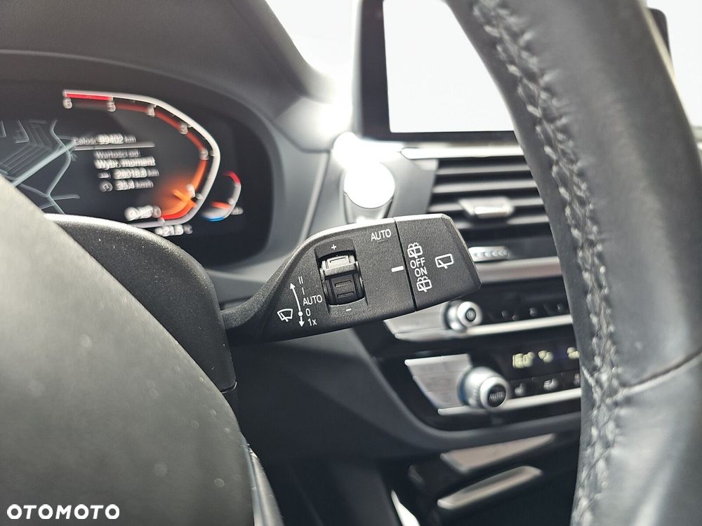 BMW X3 xDrive20d Luxury Line - 17