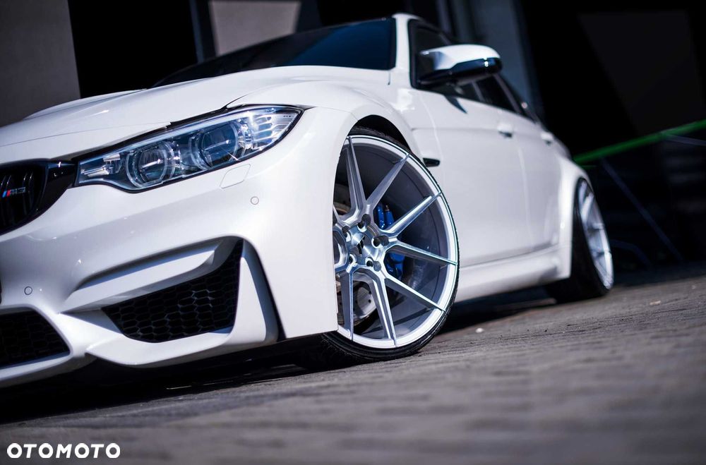 Felgi JR30 19" 8,5J+9,5J 5x120 BMW 3 4 F30 F31 F32 F36 - 1