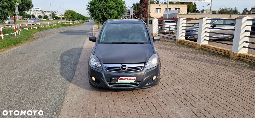 Opel Zafira - 2
