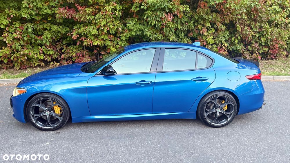 Alfa Romeo Giulia - 12
