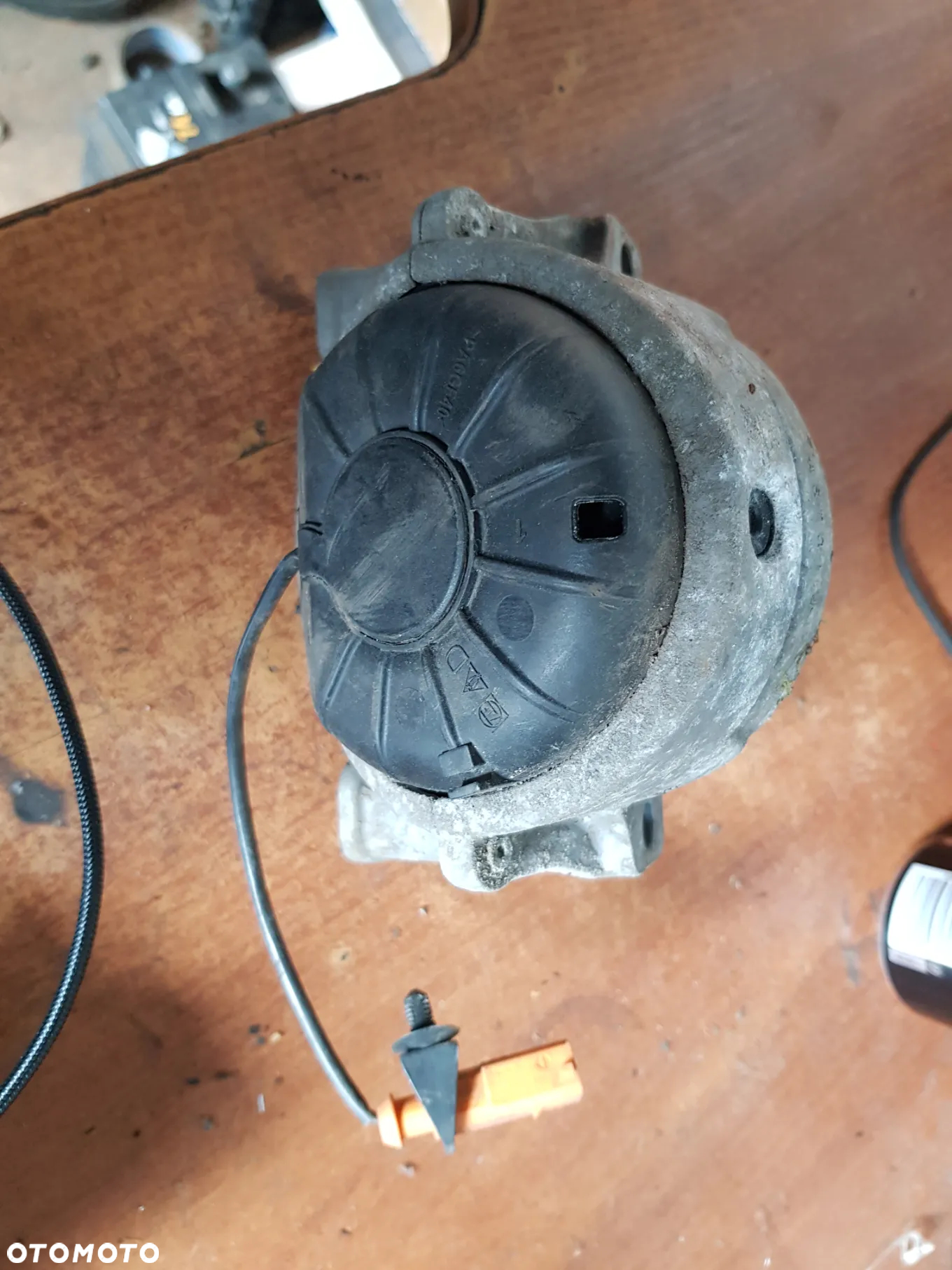 Poduszka Silnika Audi A4 B8 A5 Q5 8K0199381 - 2