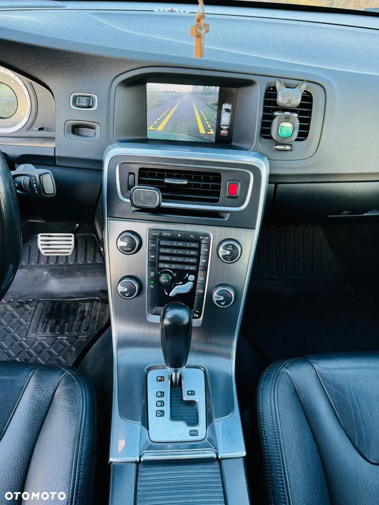 Volvo S60 D3 Geartronic Summum - 14