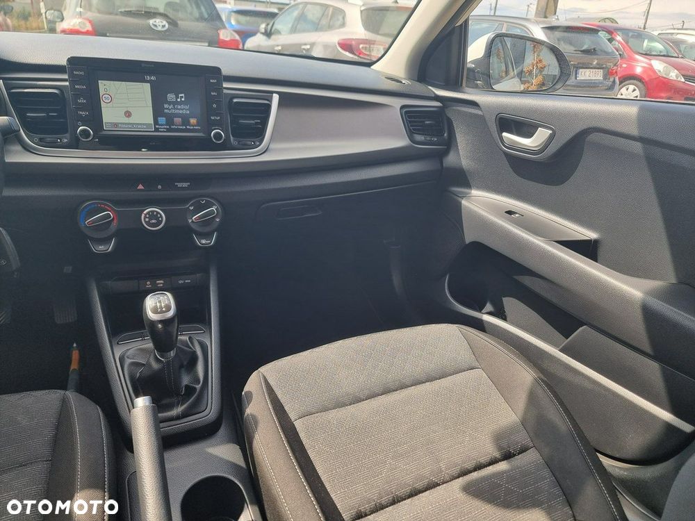 Kia Rio - 15