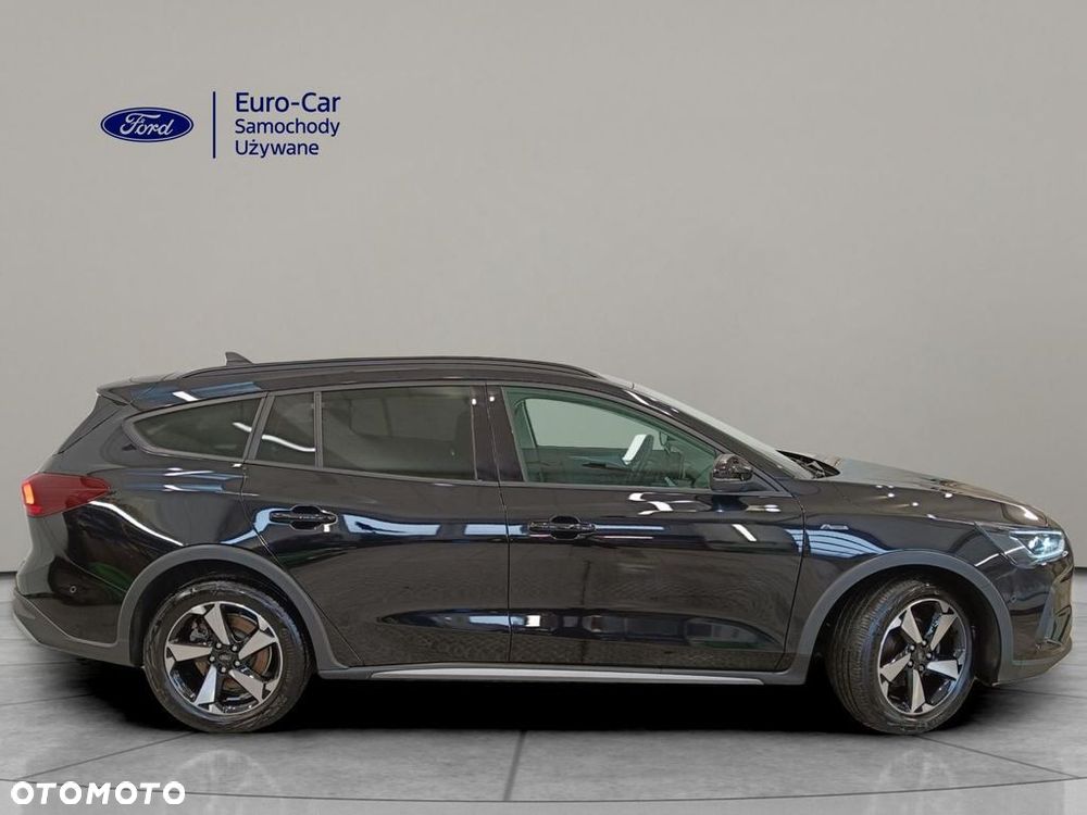 Ford Focus 1.0 EcoBoost Hybrid TITANIUM X - 3