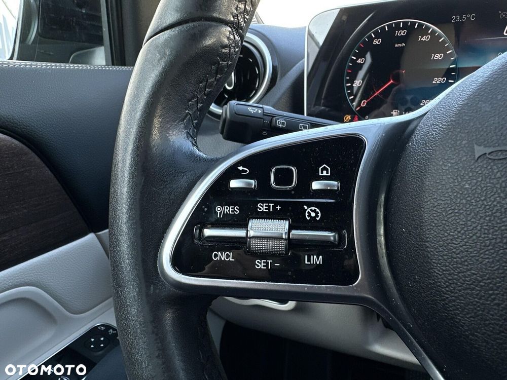 Mercedes-Benz GLA 200 Style - 21