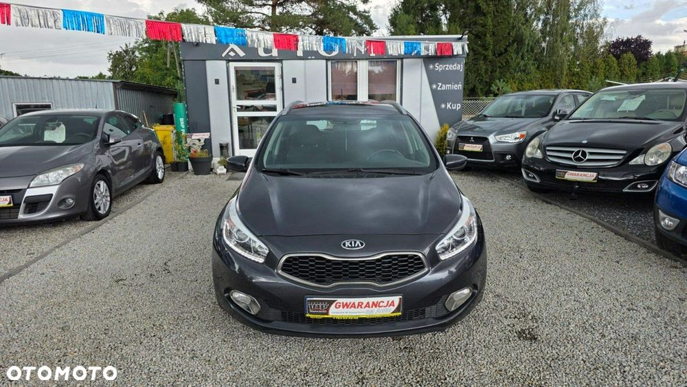Kia Ceed - 9